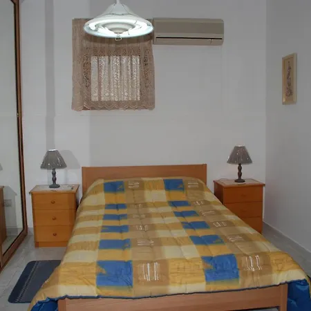 Kanarinis House Διαμέρισμα *