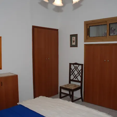 Appartamento Kanarinis