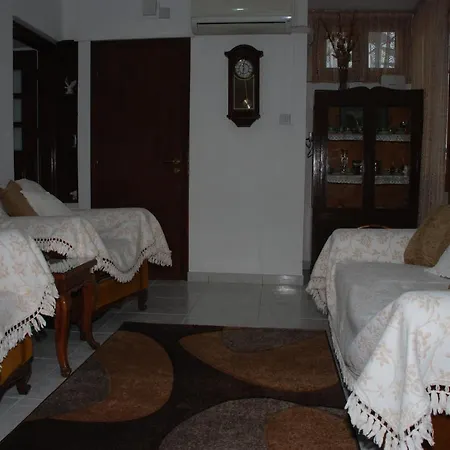 Apartment Kanarinis Omodos